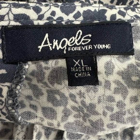 Angels Forever Young Blue & White Floral Print Ruffle Cap Sleeve Peplum Top - Picture 9 of 9